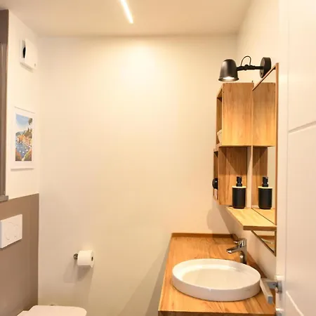 Casa Di Luca キアーヴァリ